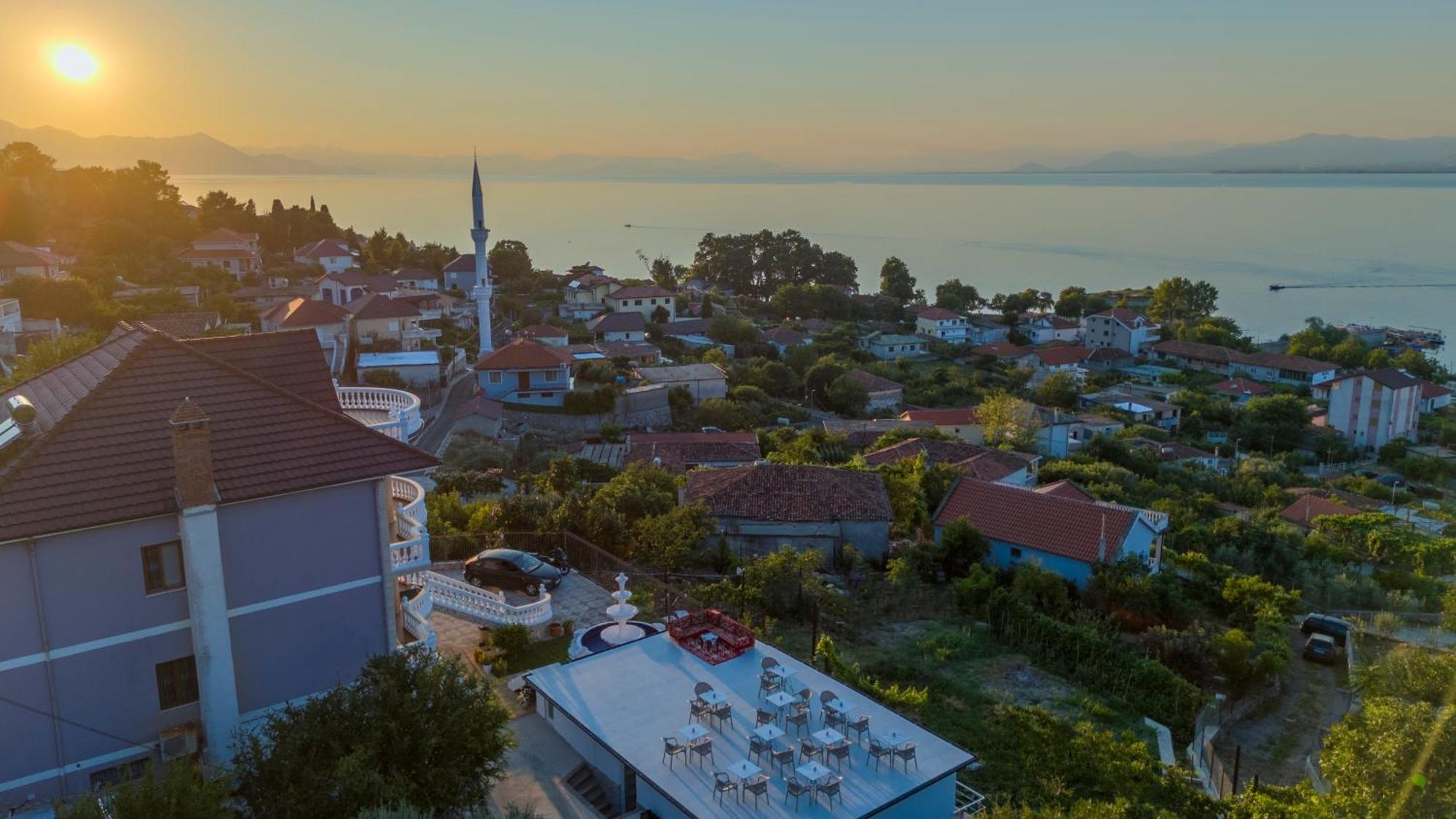 Vila Sela Shkodër 外观 照片